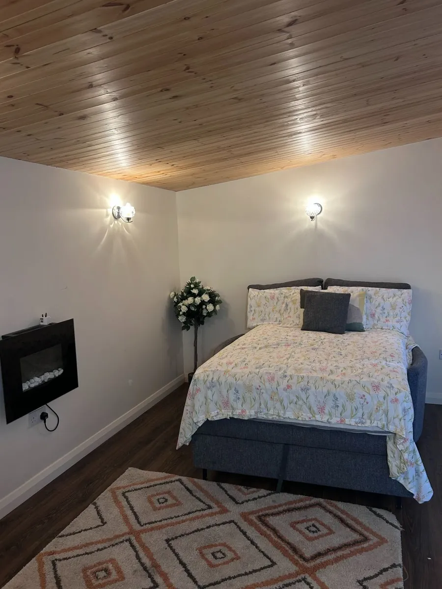 Premium 5m x 3m Garden Cabin - Image 4