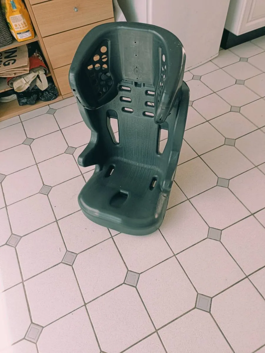 Child's car seats - Image 2