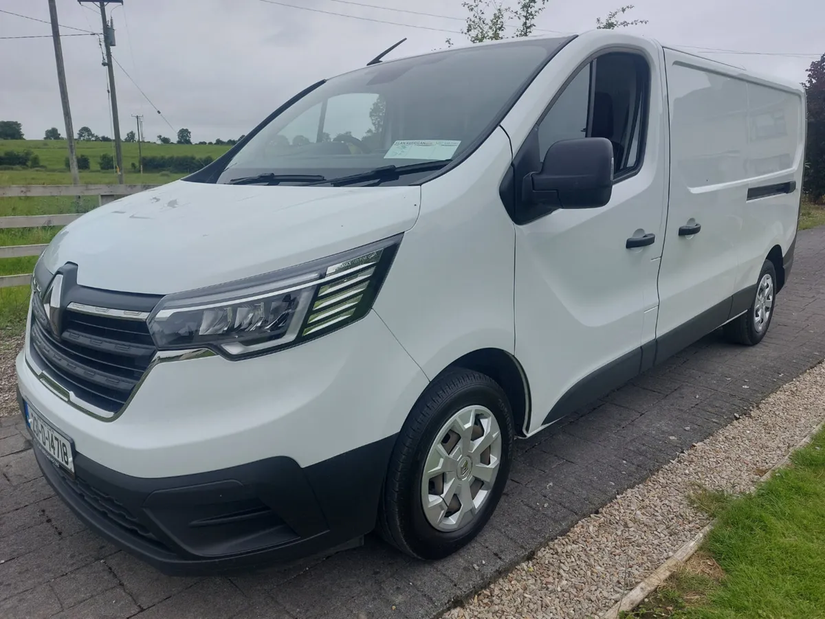 RENAULT TRAFIC 2023' 130 BHP - LWB - Image 1