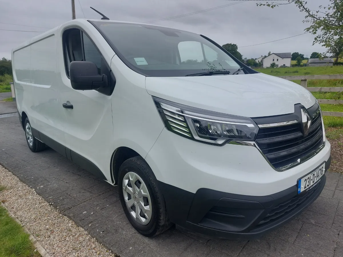 RENAULT TRAFIC 2023' 130 BHP - LWB - Image 3