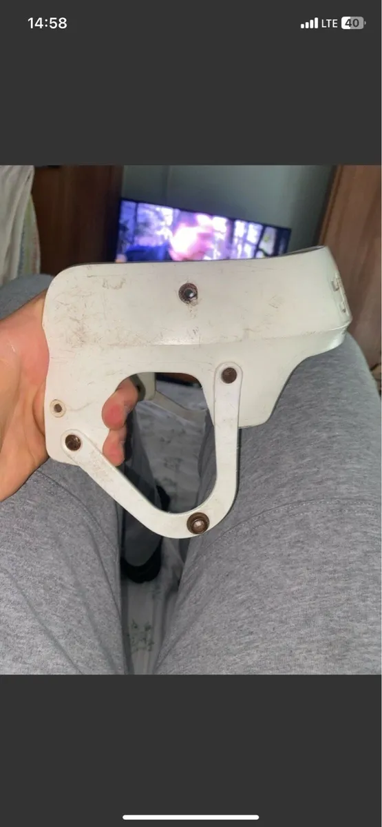 Hurling helmet - Image 2