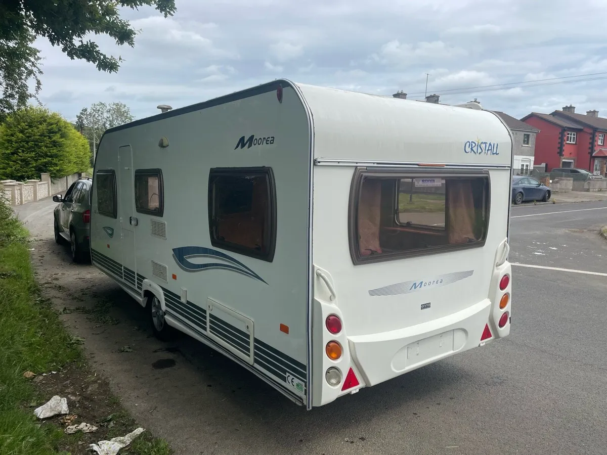 4 berth caravan very rear layout - Image 3