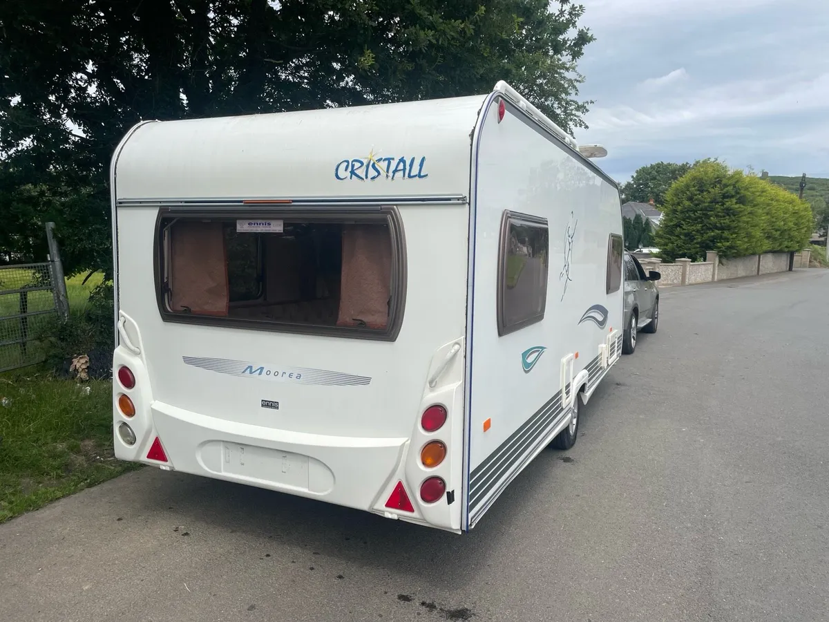 4 berth caravan very rear layout - Image 4