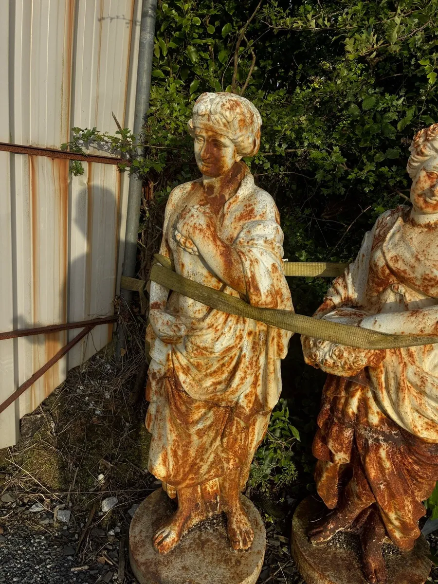 Statues - Image 4