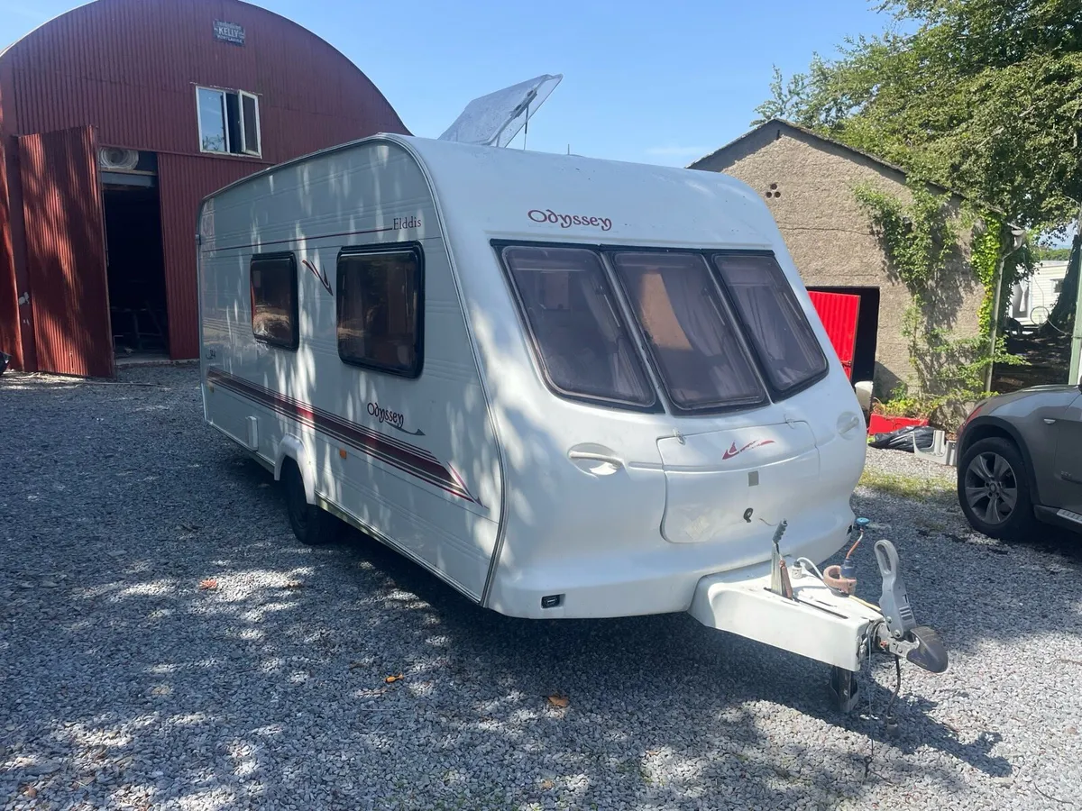 4 berth caravan - Image 2