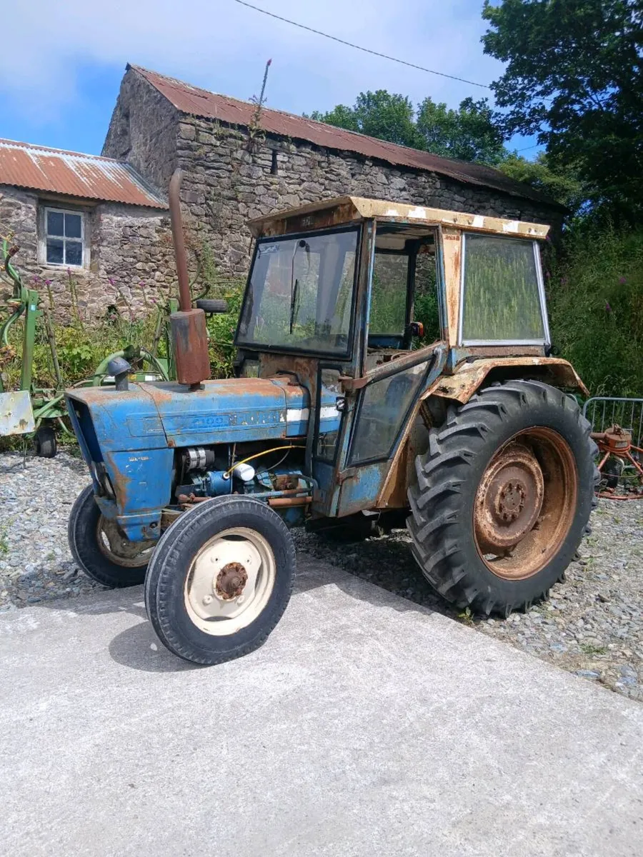Ford 4100 tractor - Image 2