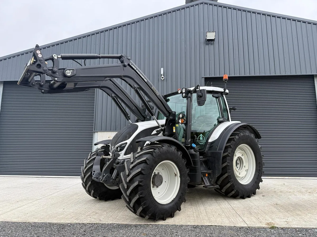 221 Valtra N174 Versu Tractor with Guidance ! - Image 1