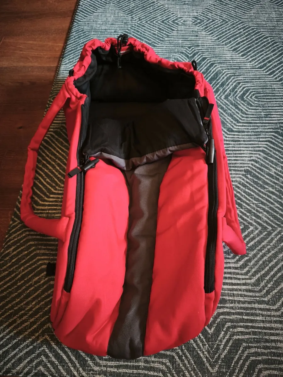 Phil&Teds baby carrycot - Image 2
