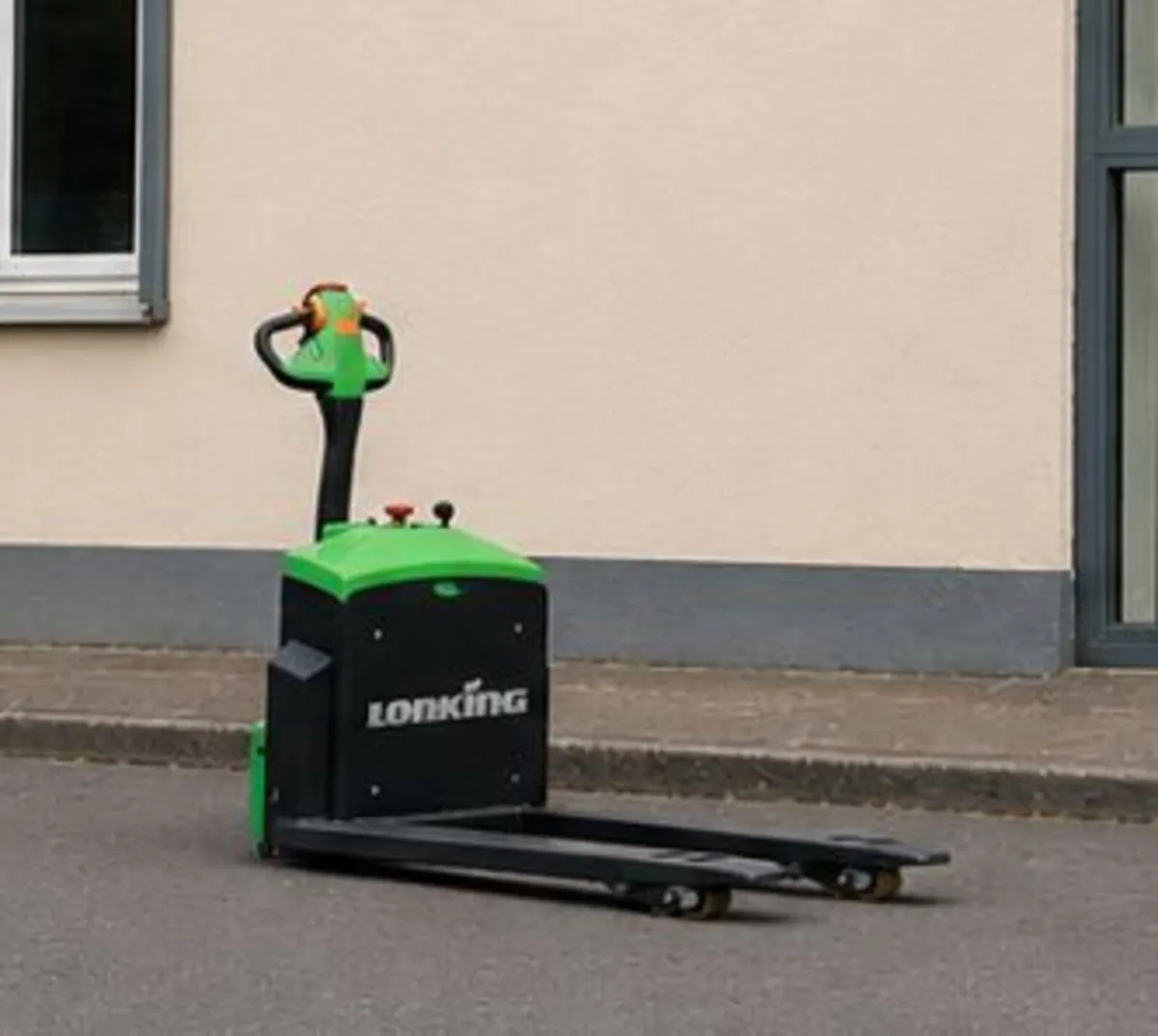 Electric Lithium Battery Pallet Truck 1.5 Ton - Image 2