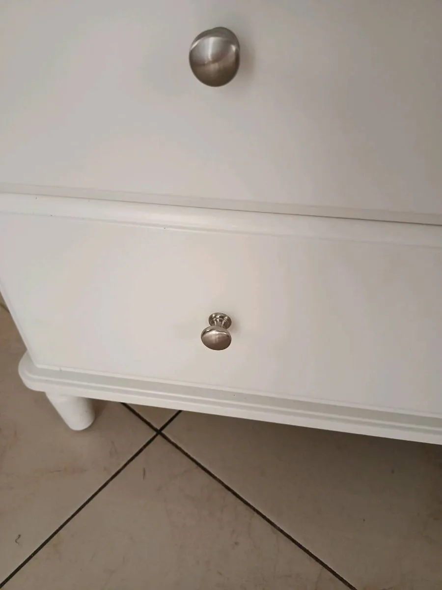 Chest of drawers - Image 2