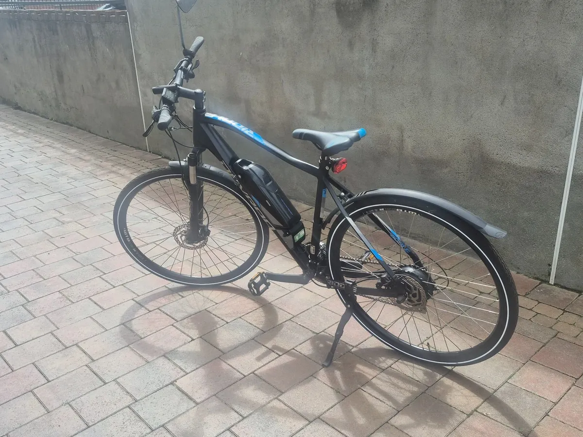 E bike as new. Used 3 times from new.  A beauty - Image 4