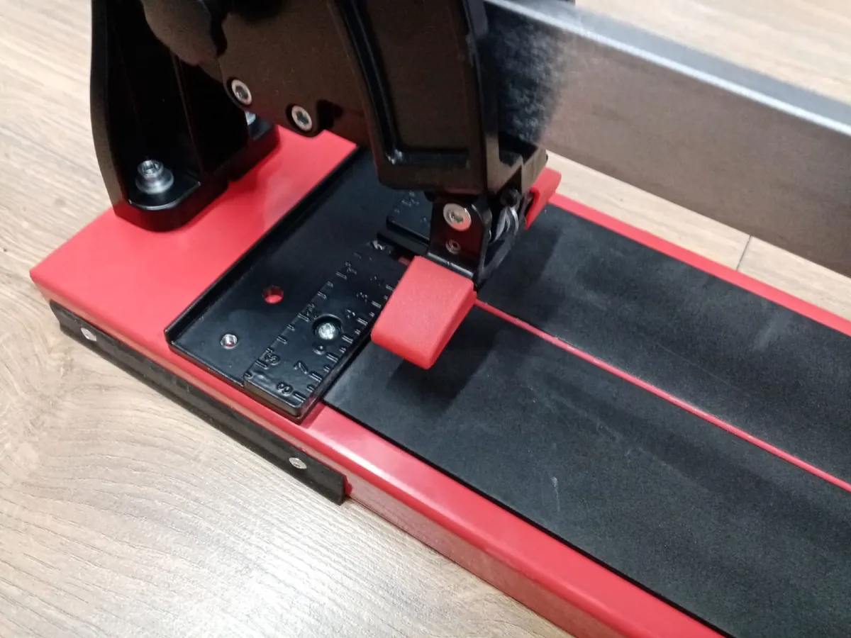 1200mm Tile Cutter - Image 2