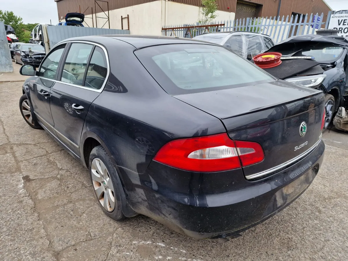 11 SKODA SUPERB 1.6TDI MANUAL FOR BREAKING - Image 3