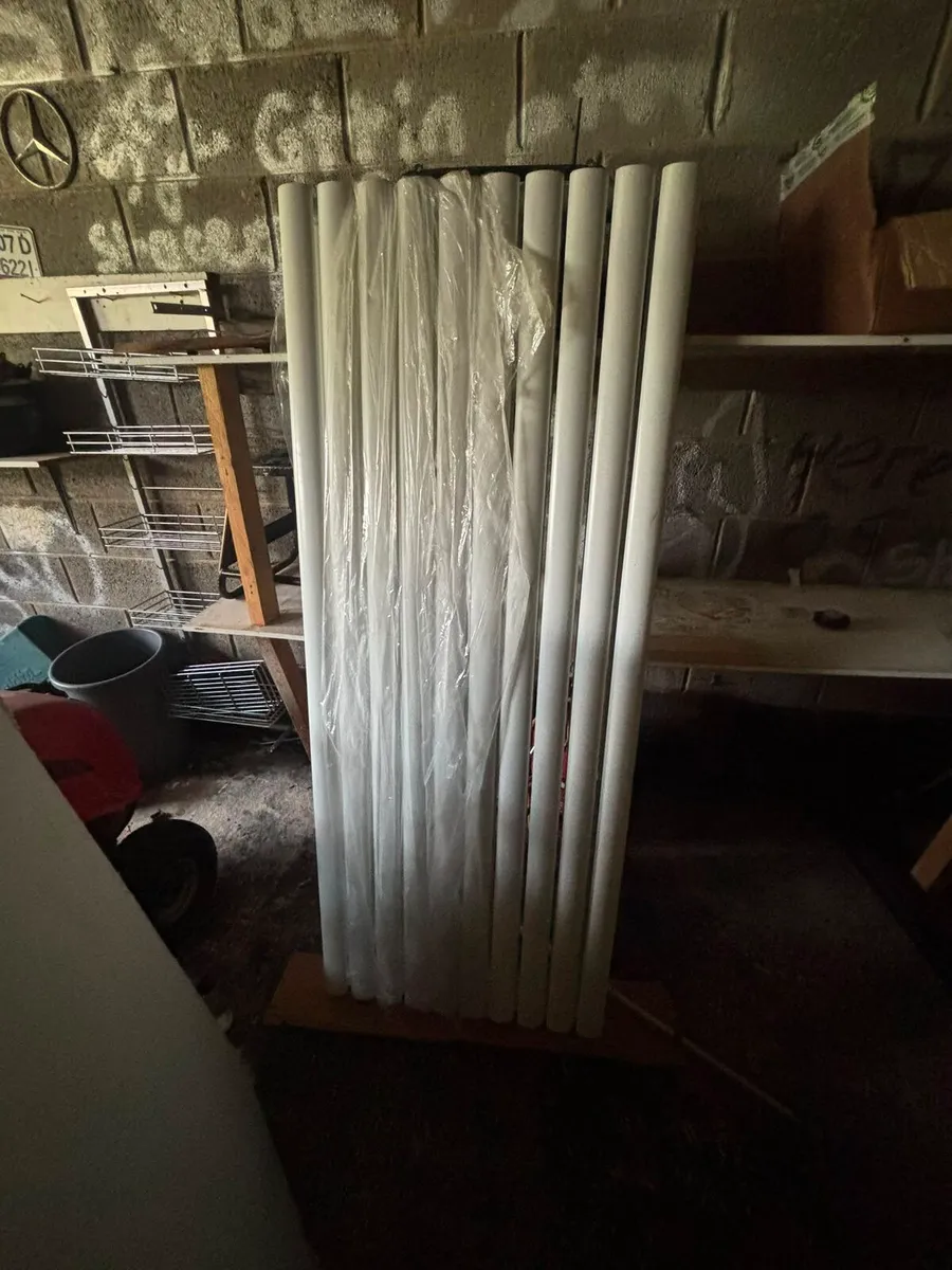 Wall hung radiator - Image 1