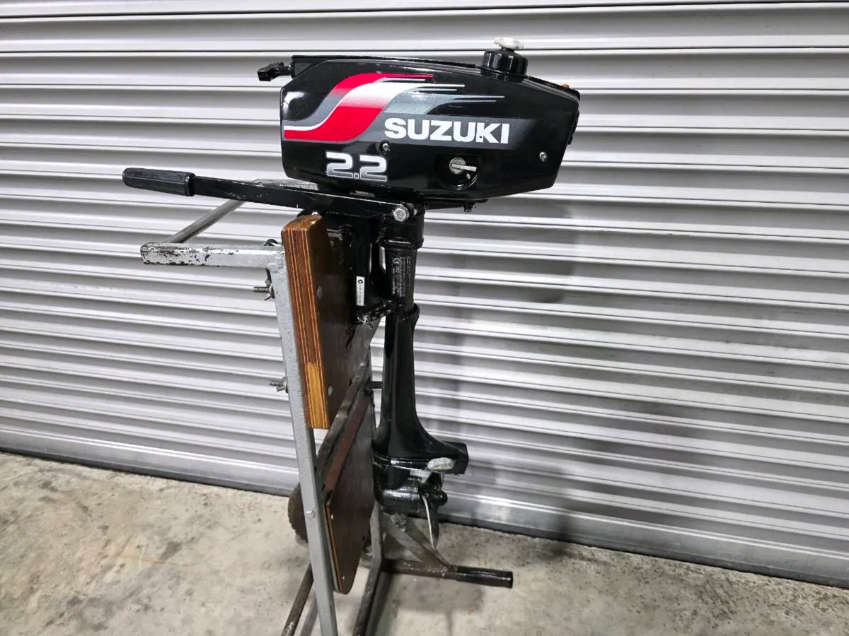 Suzuki 2.2hp boat outboard motor 2 stroke - Image 1