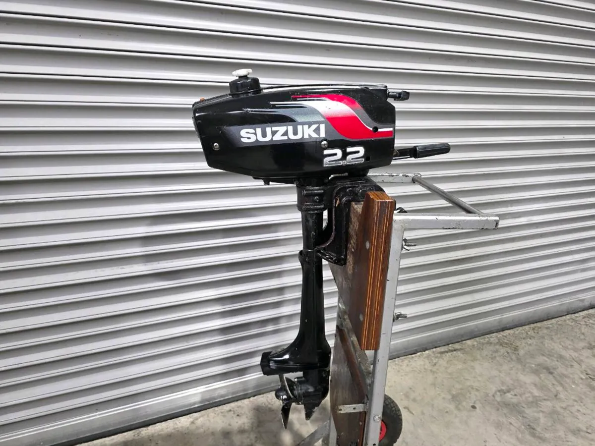 Suzuki 2.2hp boat outboard motor 2 stroke - Image 4