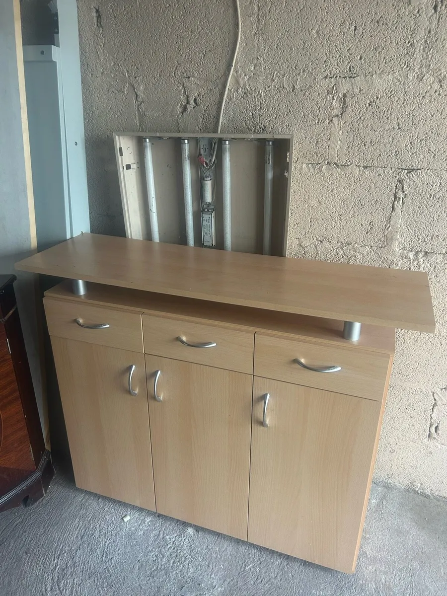 Modern sideboard/Storage cabinet  - Excellent - Image 2