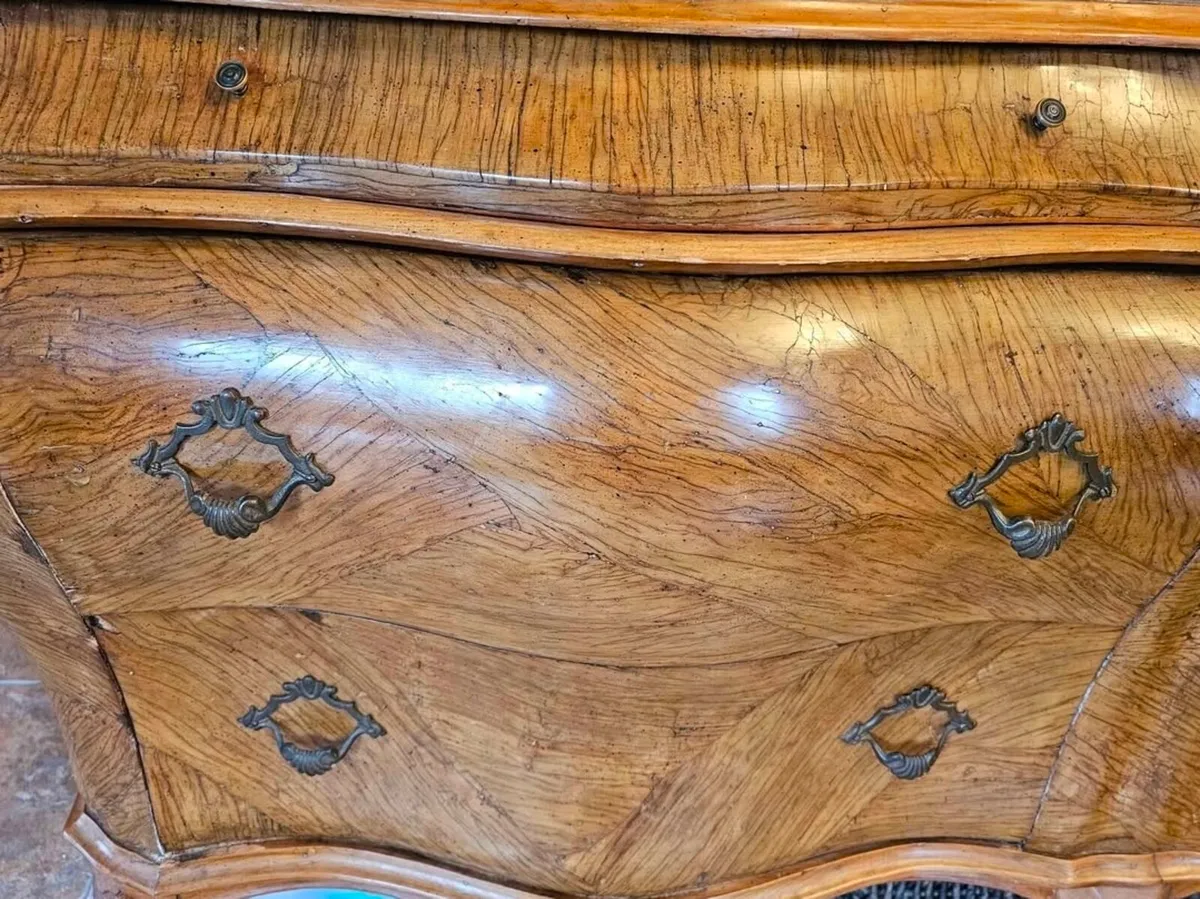 Wood chest / side boards - Image 3