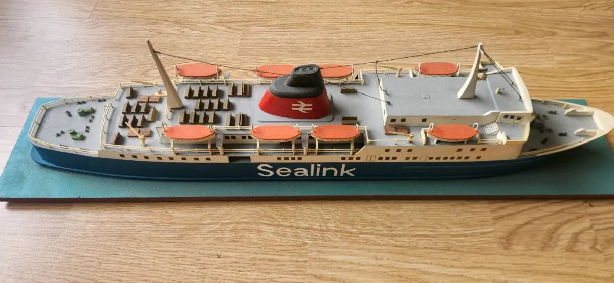 Boat model - HMS Sealink Vortigern - Image 4