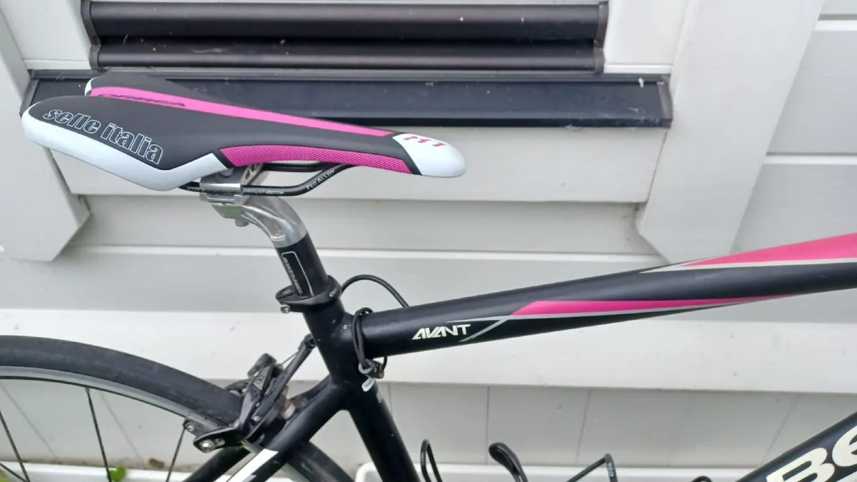 Orbea Avant Bicycle - Image 2