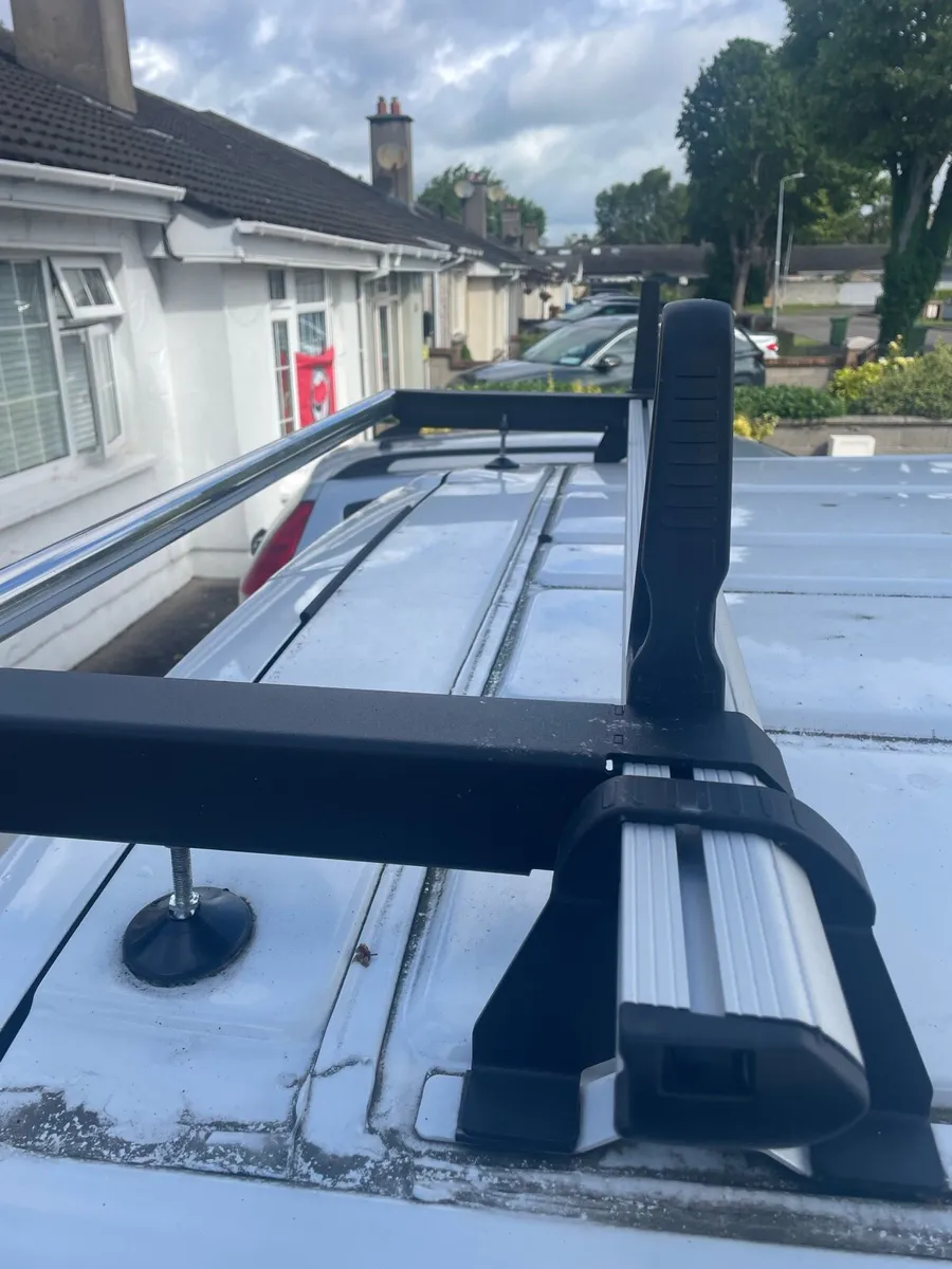 Roof rack - Image 2
