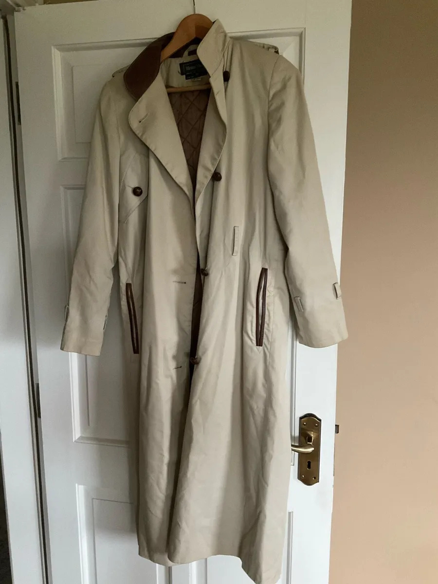 Vintage Michael Mortell raincoat - Image 1