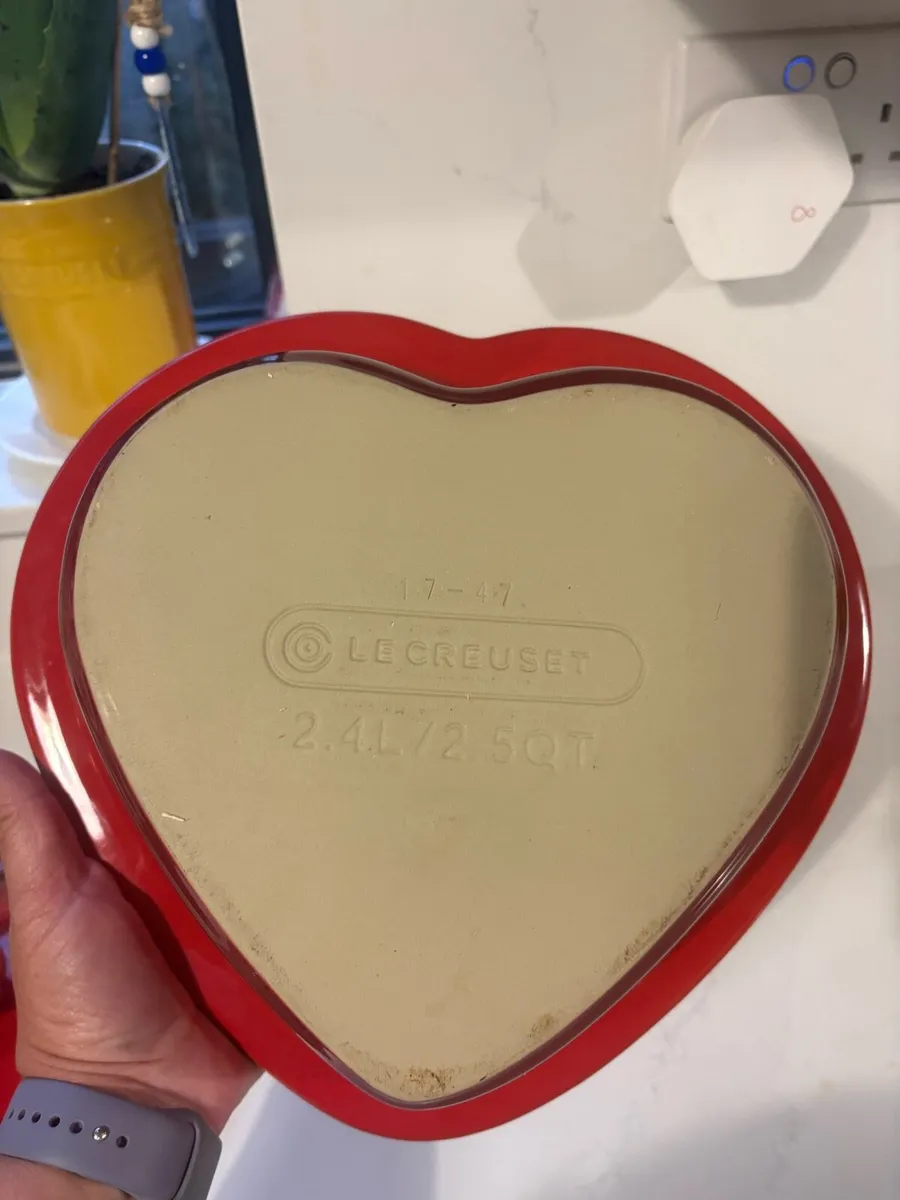 Le creuset heart casserole dish - Image 4