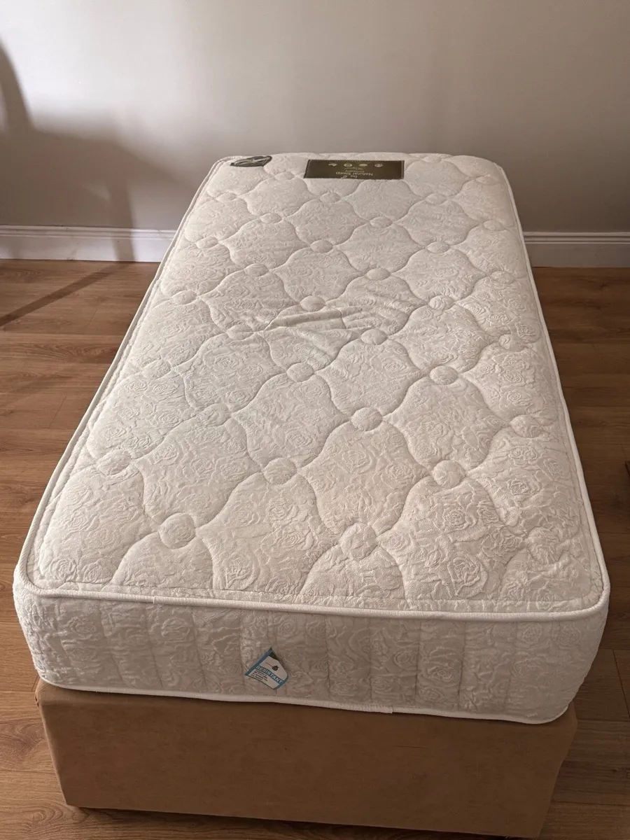 Single Mattress & Divan Base with Wheels – €110 - Image 2