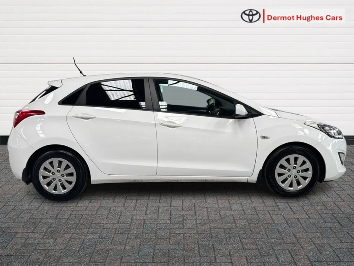 Hyundai i30 IPRO 5DR MANUAL - Image 3