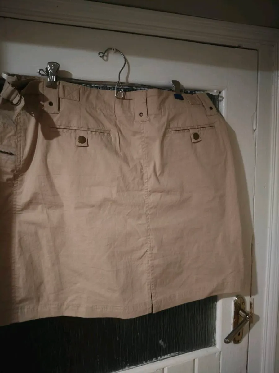 Dunne stores cream stretch cotton skirt, new never - Image 2