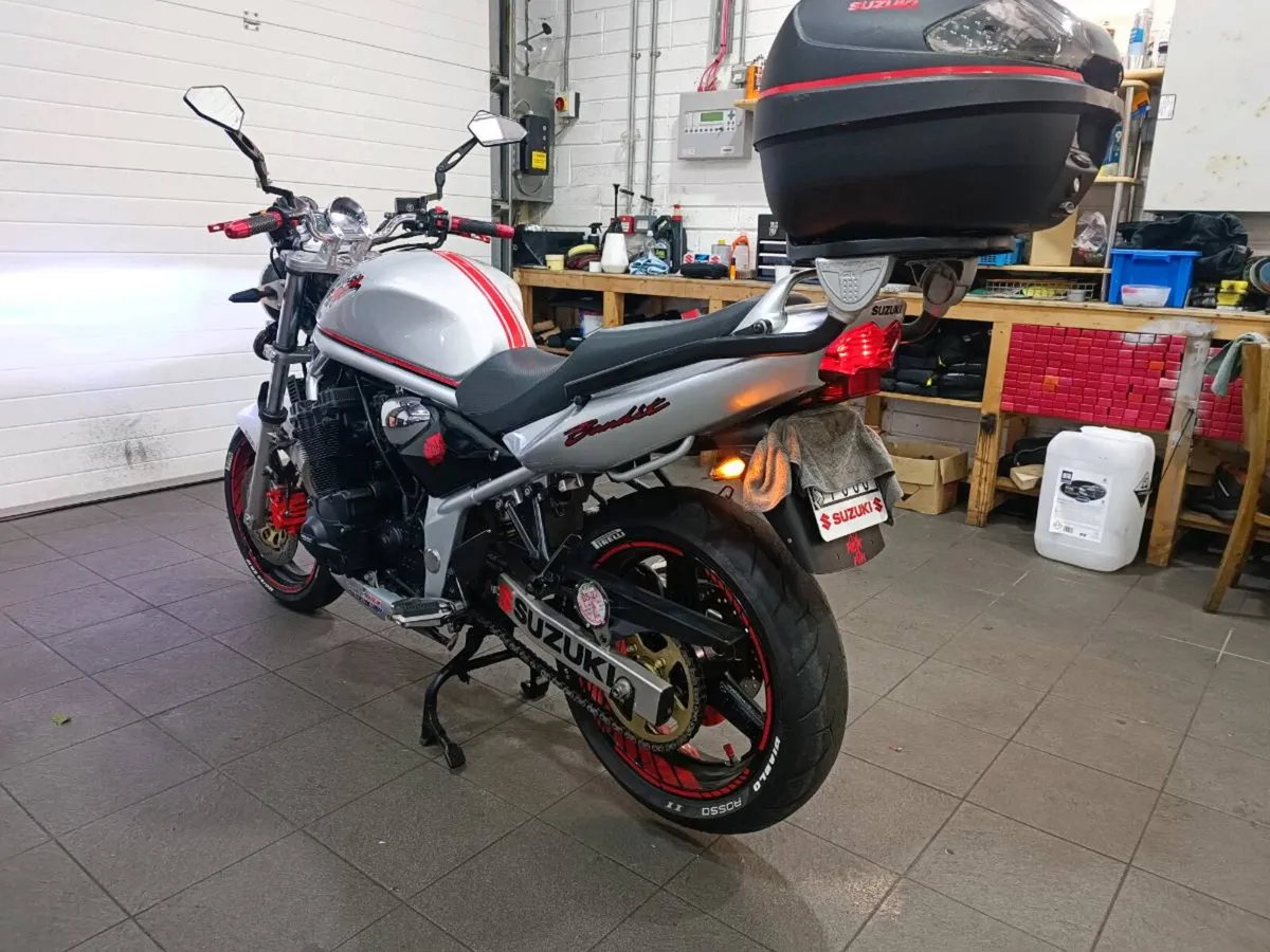 Mint Suzuki Bandit 600n very low km Make me offer - Image 4