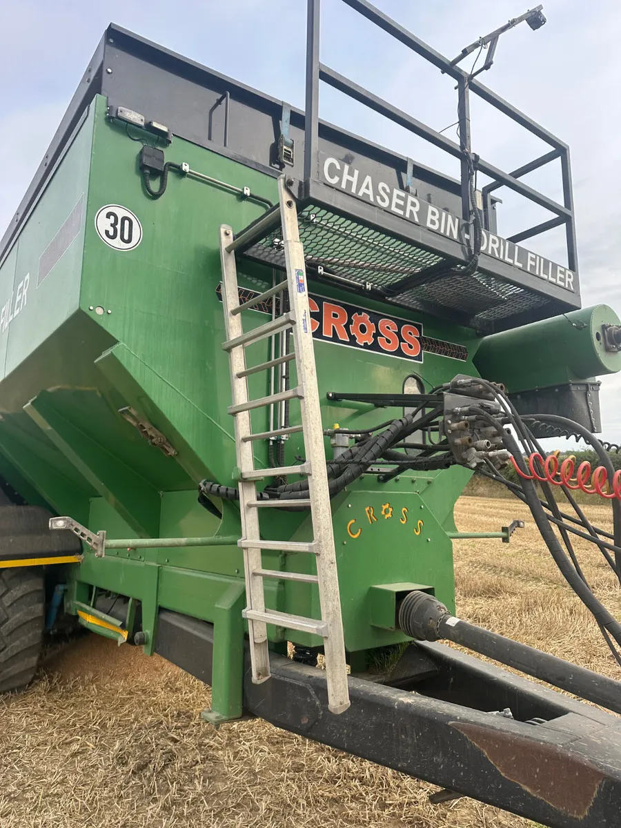 Cross tri axel chaser bin - Image 2