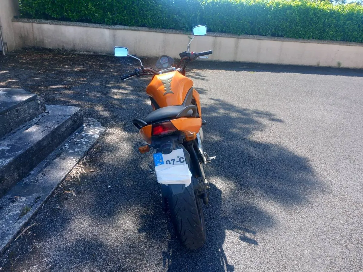 Motorbike - Image 4