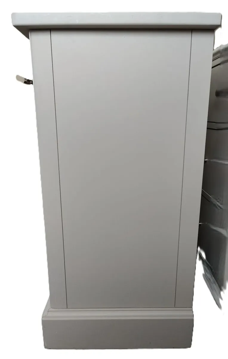 Chest of Drawers - Image 2