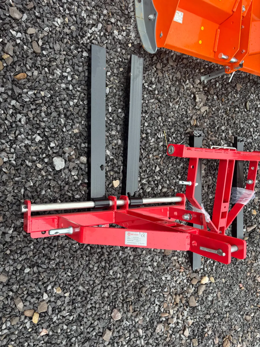 New Winton 3 point linkage pallet forks - Image 3