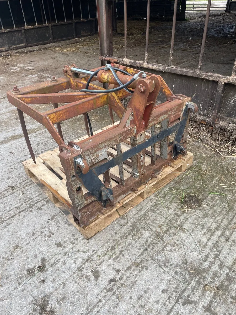 Silage grab - Image 1