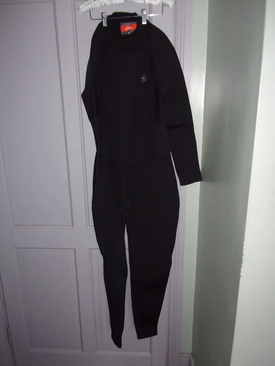 Wetsuits x 2 New with tags - Image 4