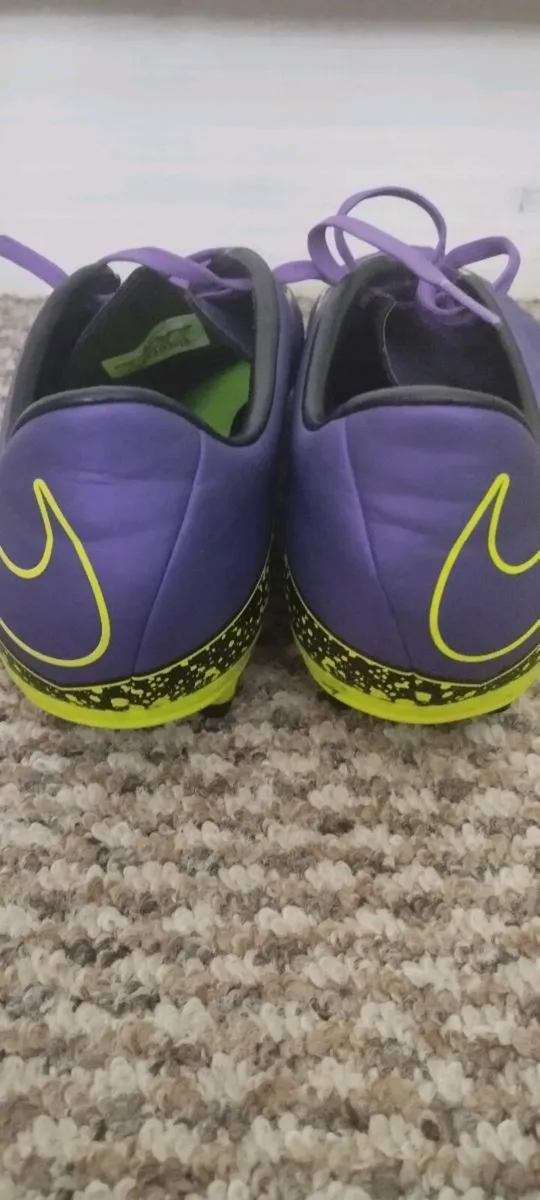 Football boots - Image 3