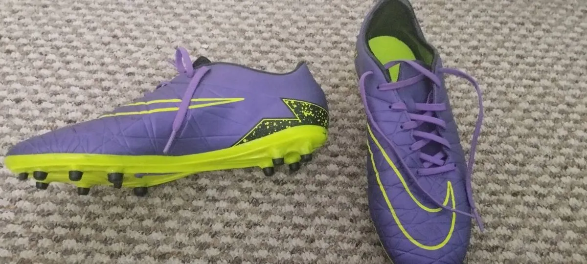 Football boots - Image 4