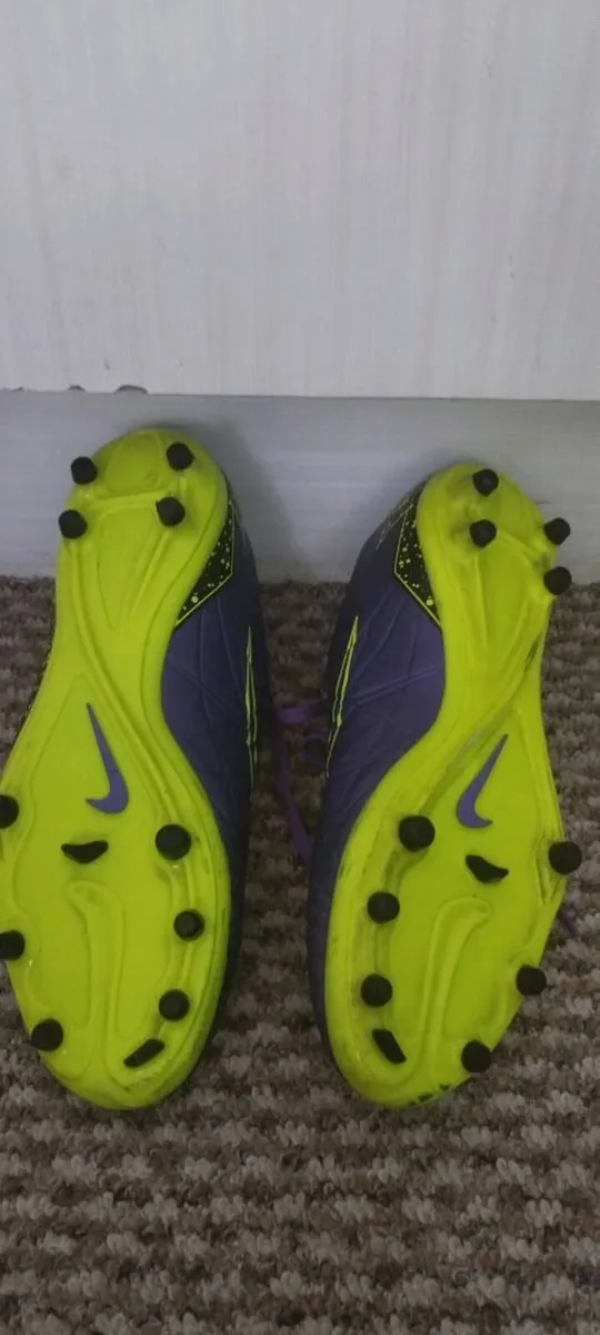 Football boots - Image 2