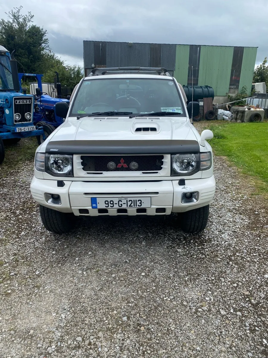 Jeep, trailer and tractor - Image 1