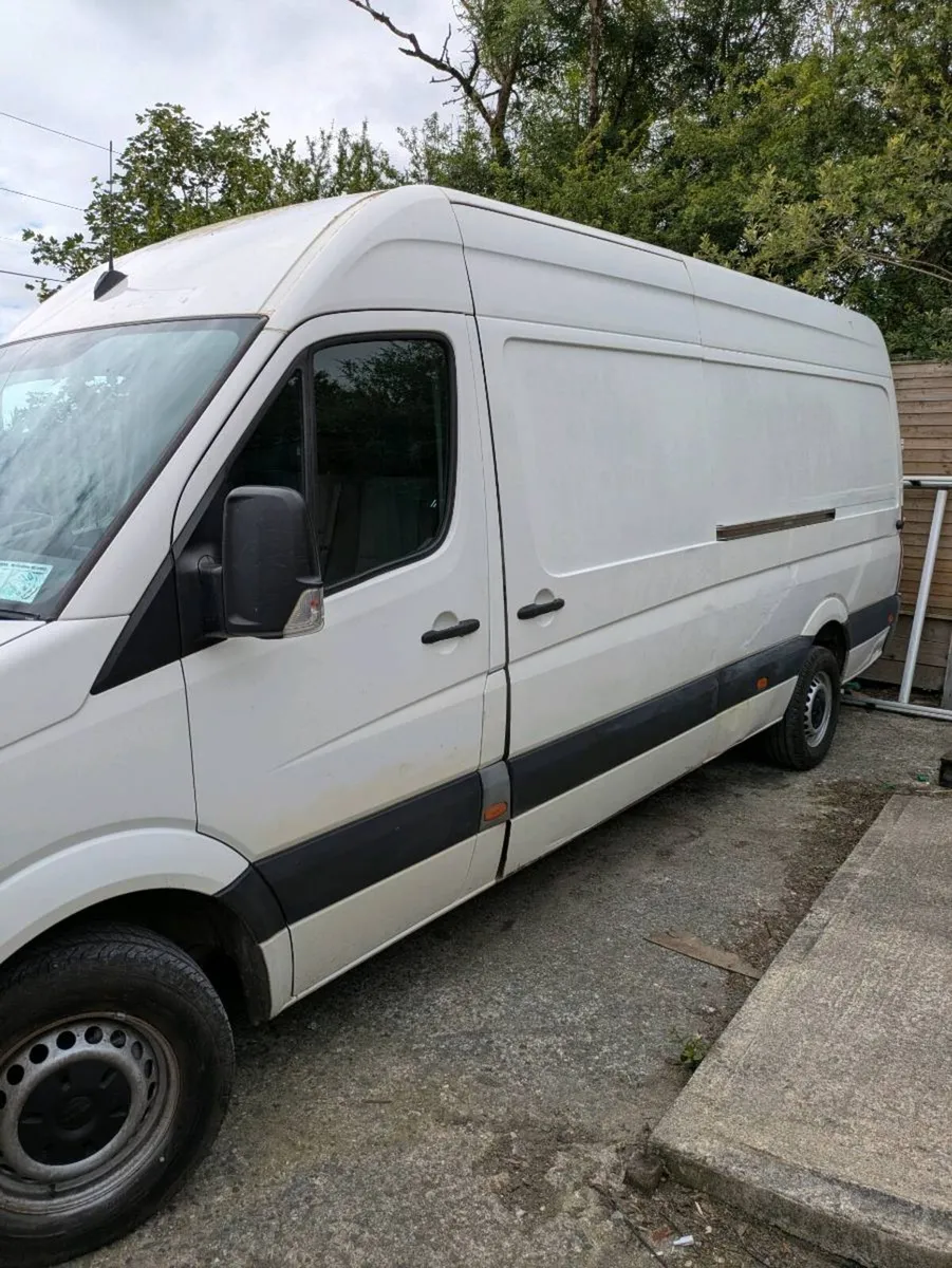 171 lwb vw crafter taxed and tested - Image 1