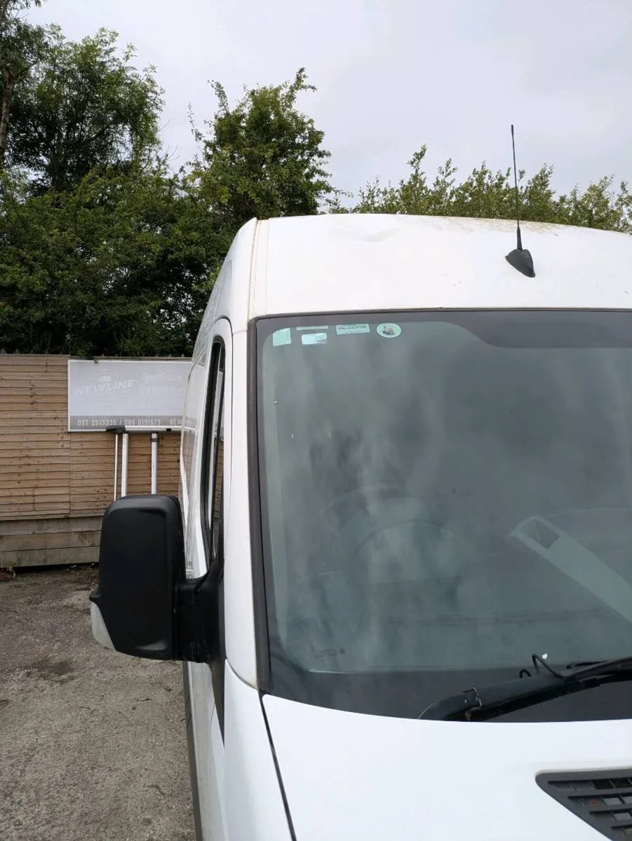 171 lwb vw crafter taxed and tested - Image 4