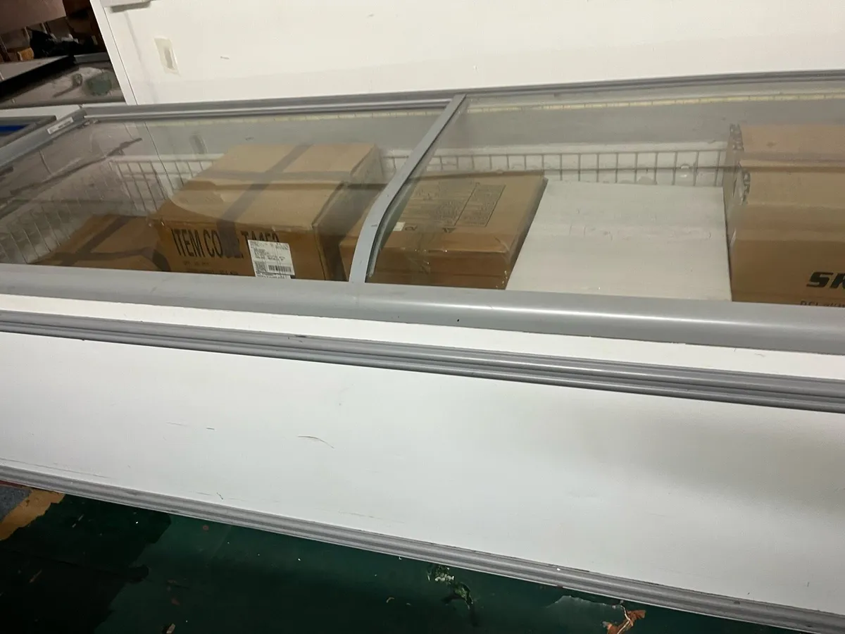 Chest freezers - Image 1