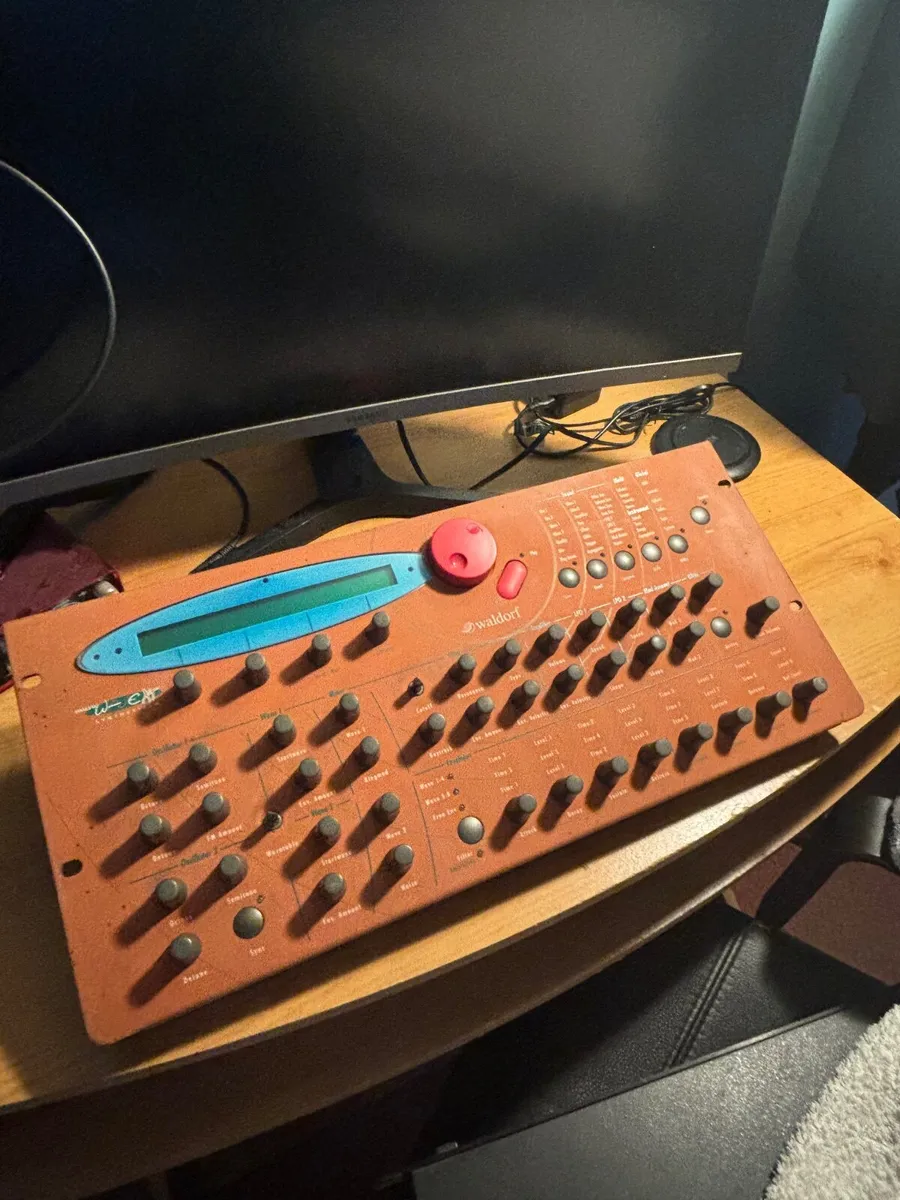 Synthesiser - Image 1