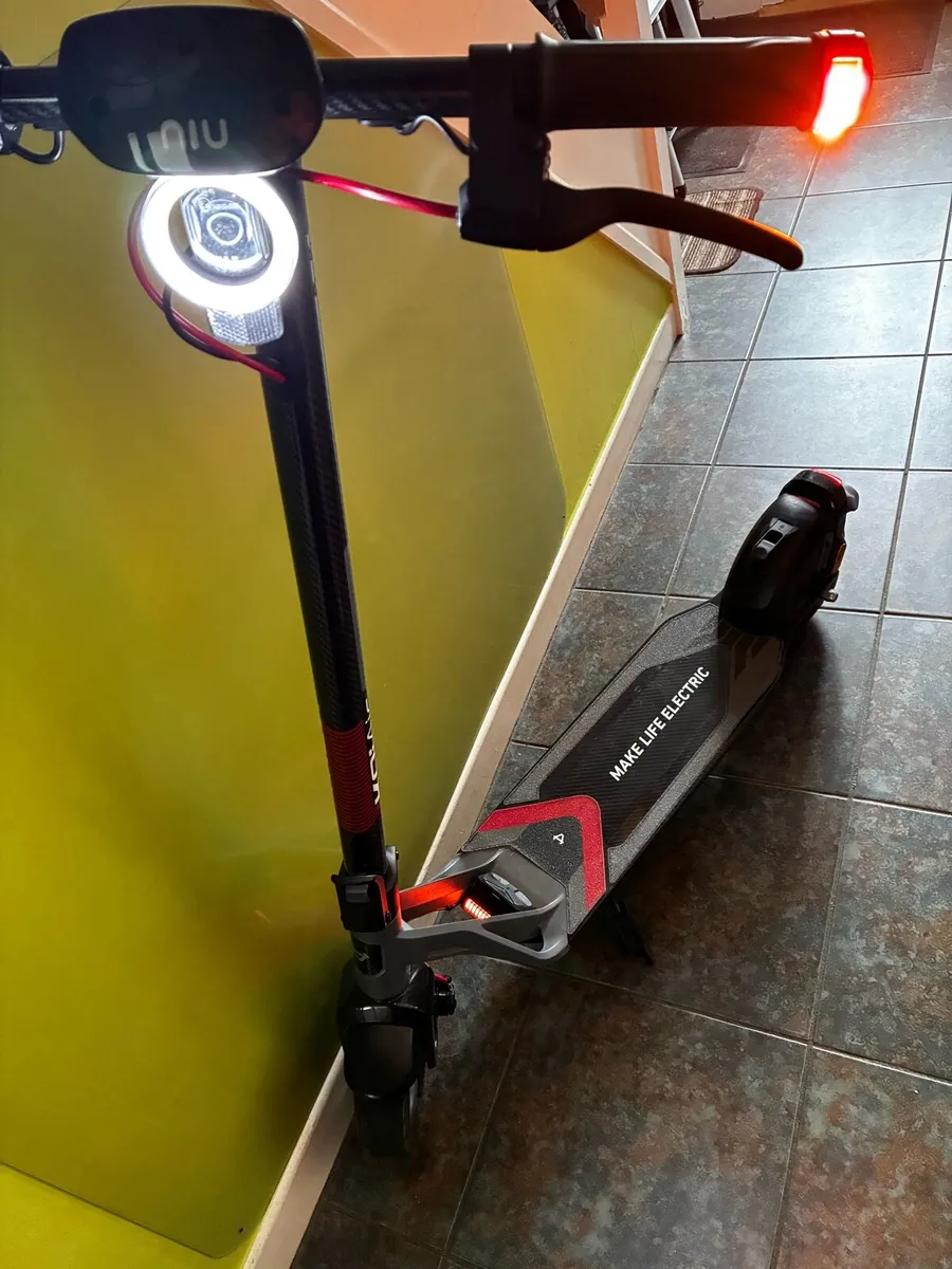 NEW e-scooter NIU KQiAir (12kg! Foldable) - Image 2