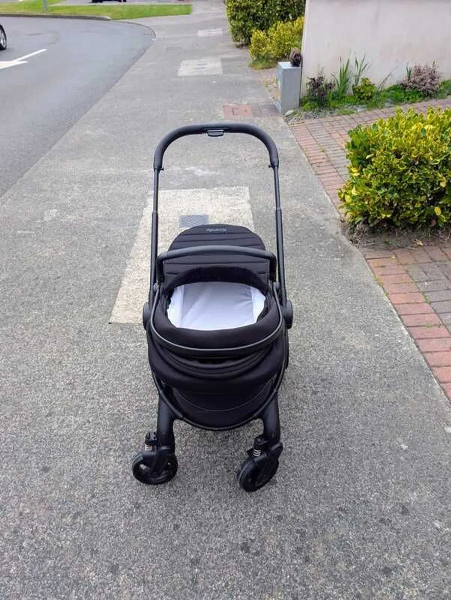 iCandy Peach 7 Black, Edition Full Travel System Bundle - Image 4