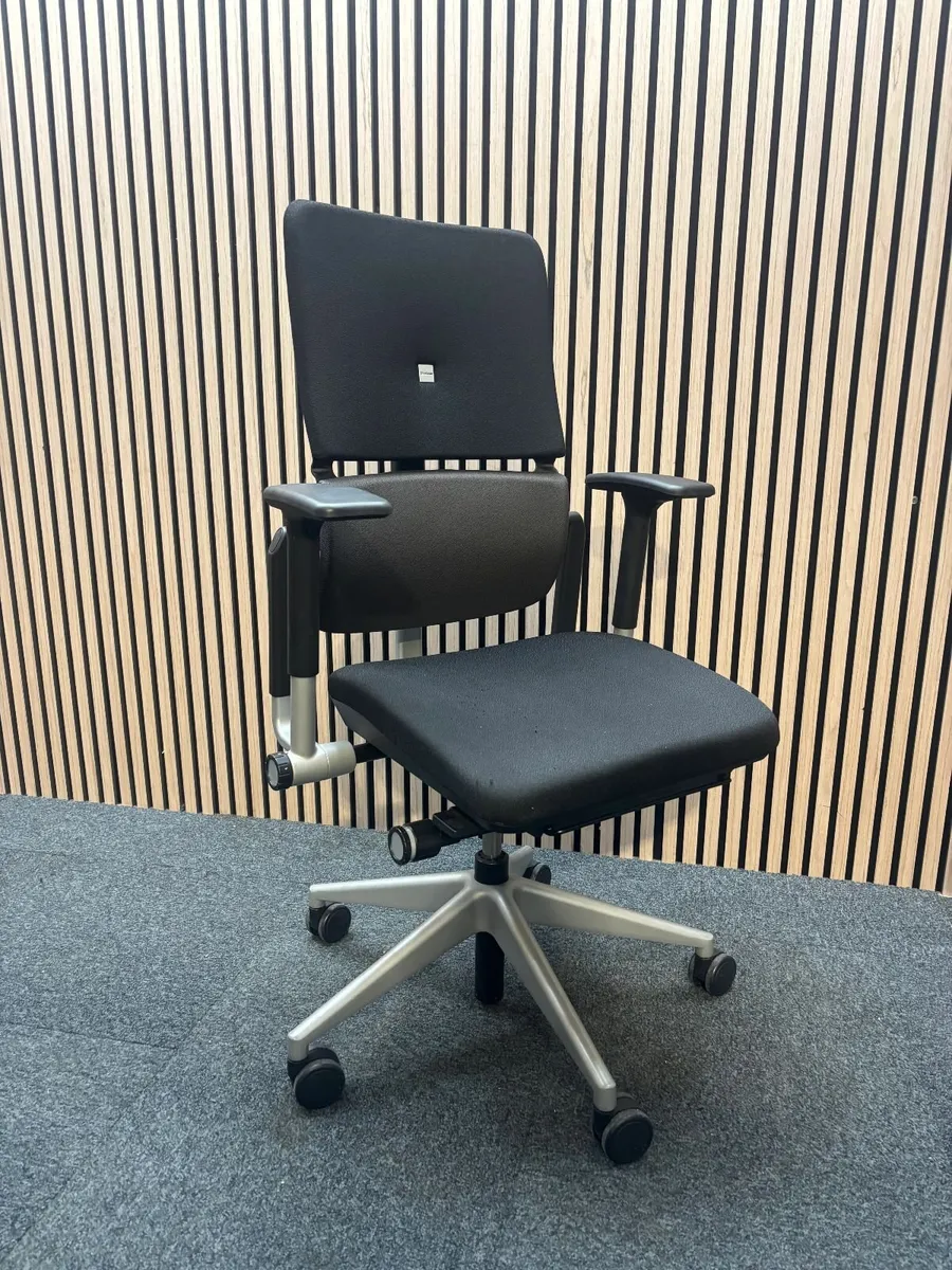 QUALITY SWIVEL CHAIRS @ CJM FURNITURE - Image 1