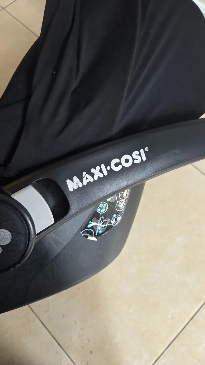 Maxi Cosy Car seat - Image 2