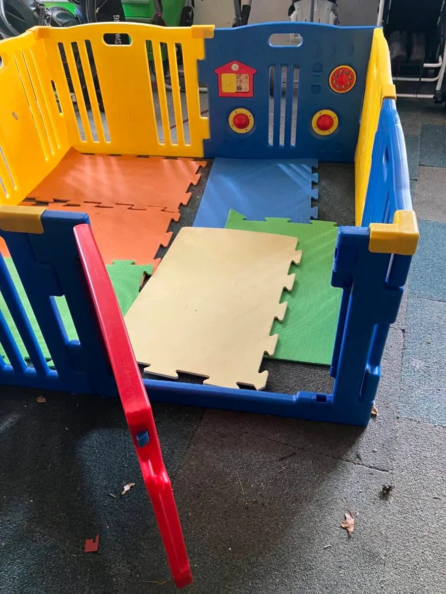 Childrens playpen - Image 2